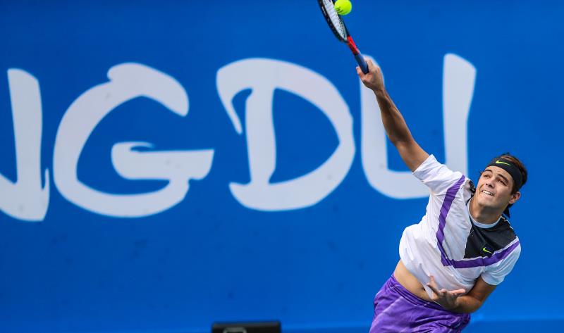 接受采访时 接受采访时